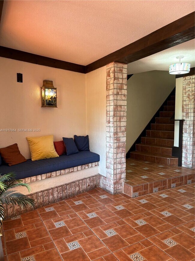 Foto del edificio - 3650 Inverrary Dr