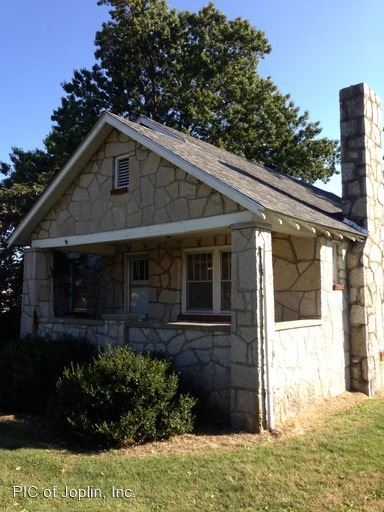 Building Photo - 3 br, 1 bath House - 2608 E 32nd