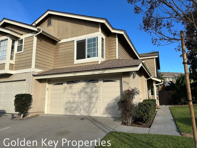 Building Photo - Spacious remodeled townhome in The Cape at...