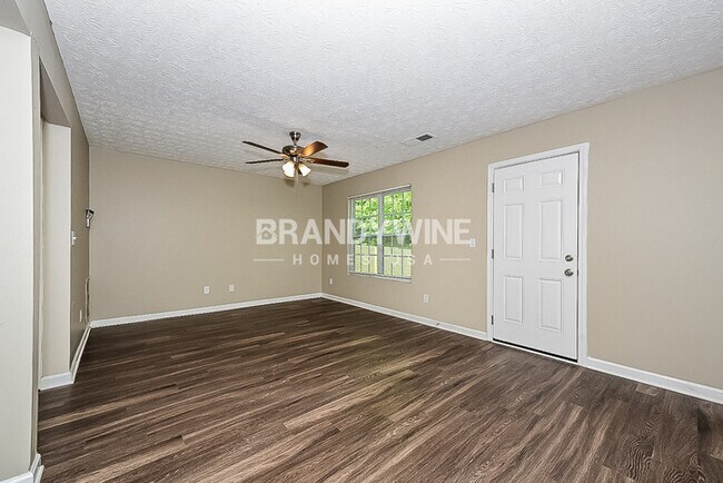 Building Photo - 1 MONTH FREE