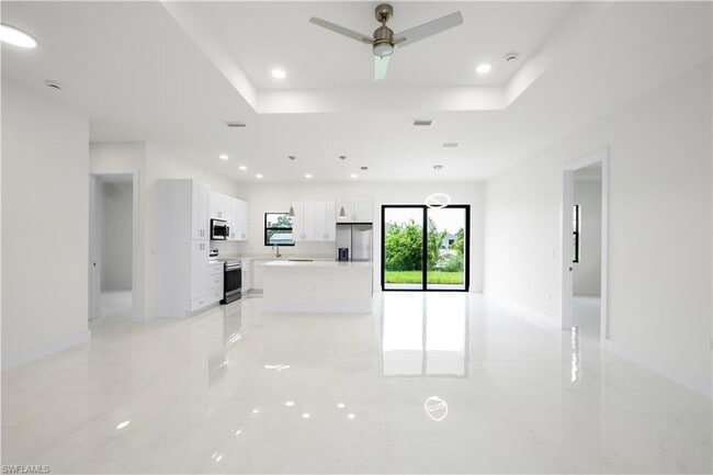 Building Photo - 2813 27th St SW