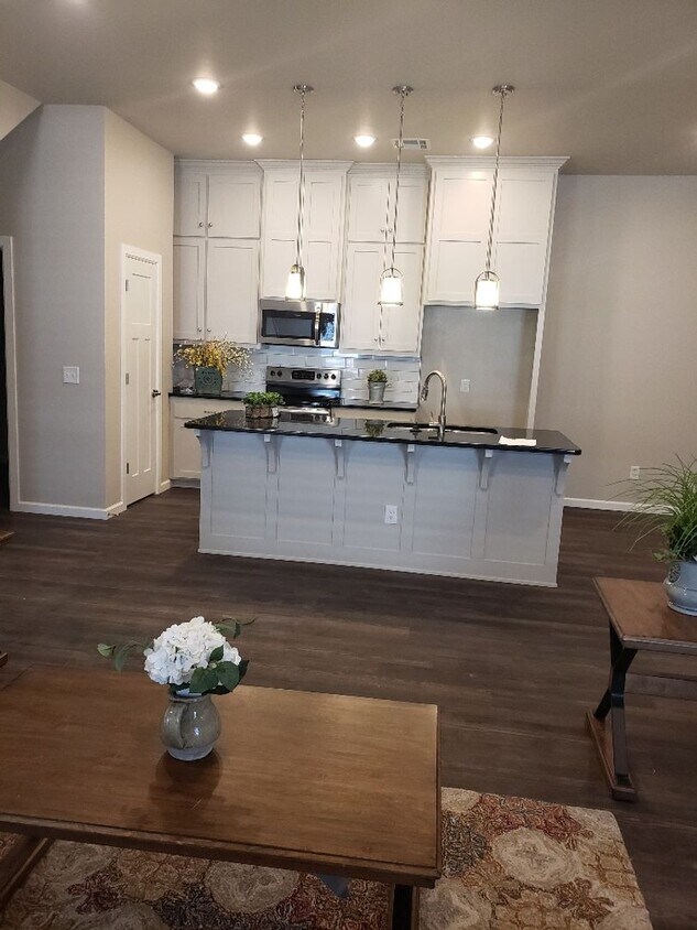 Primary Photo - $500 OFF 1ST MONTH RENT TAKE A LOOK AT YOU...