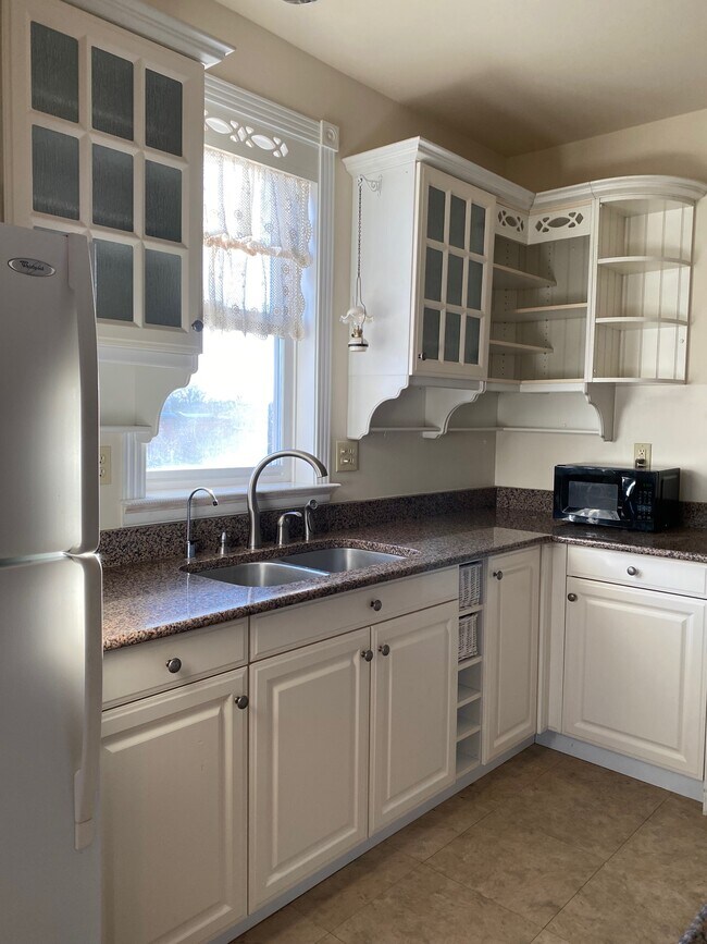Kitchen - 125 S Main St