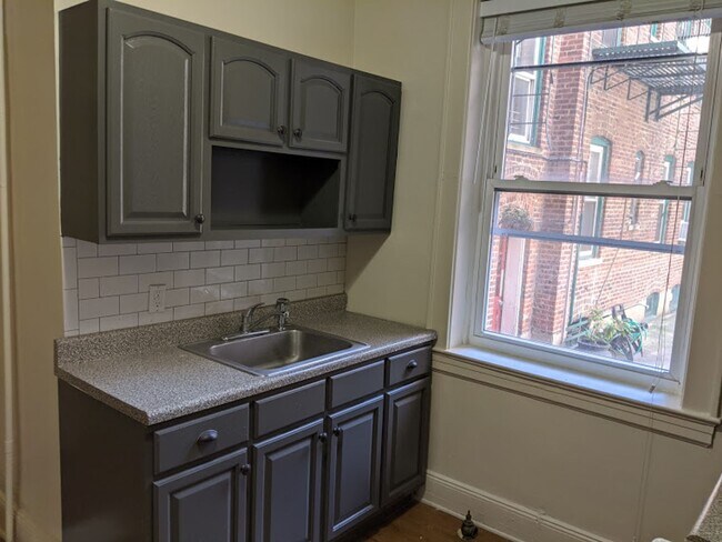 Foto del edificio - One Bedroom