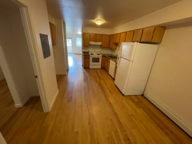 Foto del edificio - 825 SW Higgins Ave