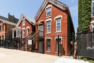 Building Photo - 1624 W Beach Ave