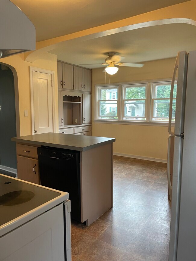 Building Photo - 207 S Wayne Ave