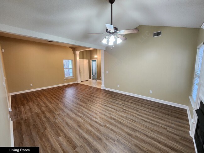 Building Photo - 6 Mallard Landing Ct