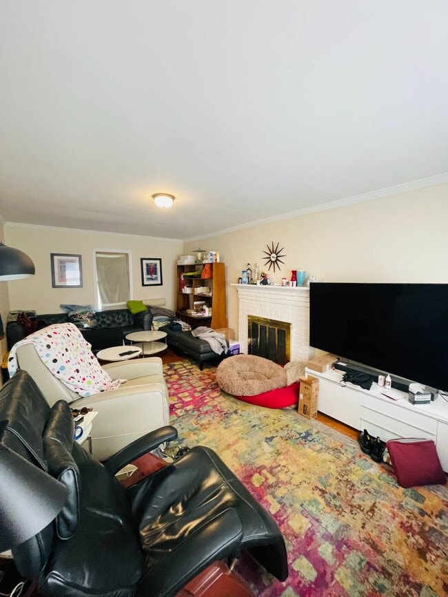 Foto del edificio - 28 Purdue Rd