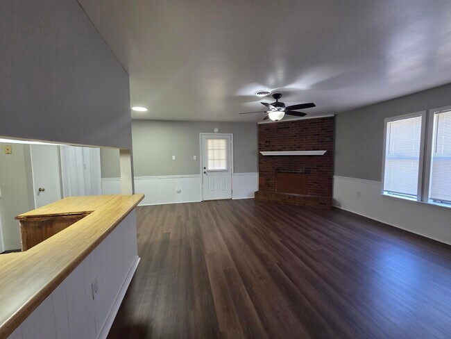 Foto del edificio - 5787 Northland Dr