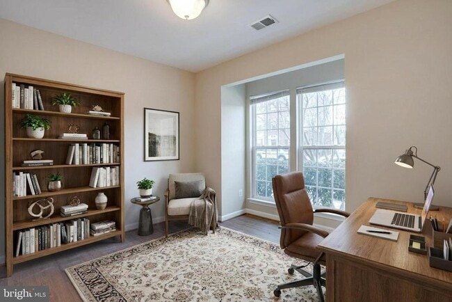 Building Photo - 7012 Trek Way