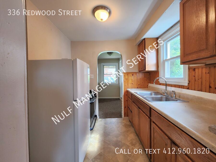Primary Photo - 336 Redwood St