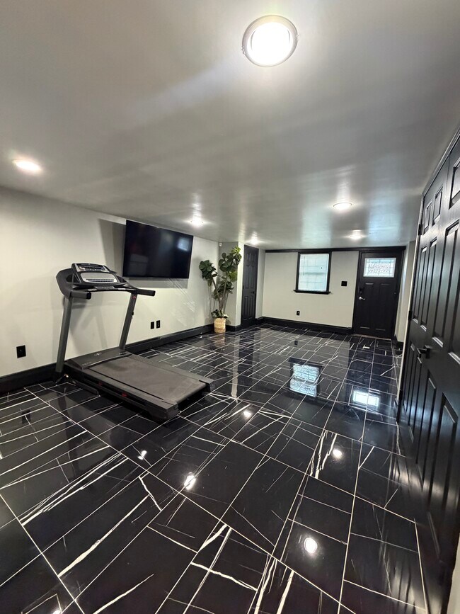 Foto del edificio - 214 W 39th St
