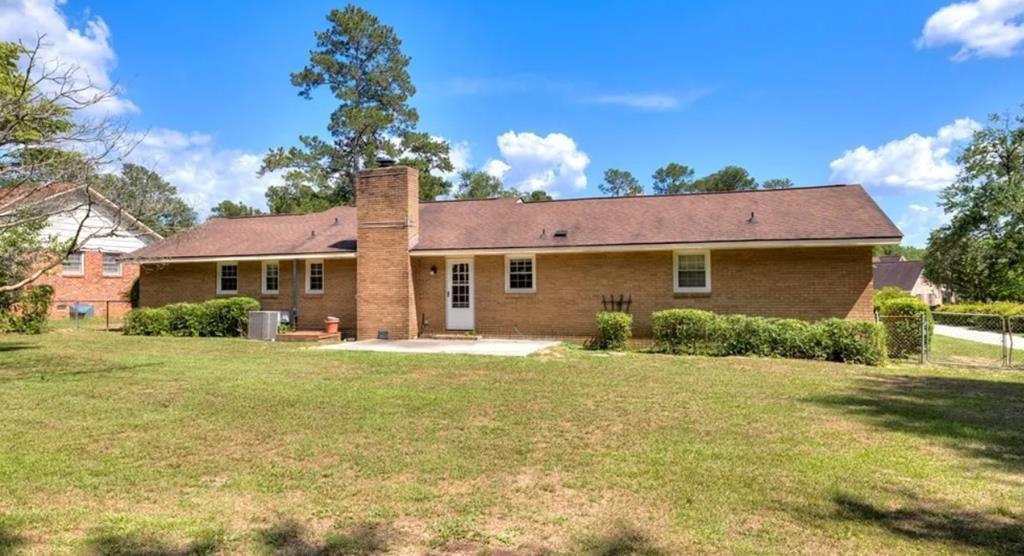 Foto del edificio - 1050 Dover Cir
