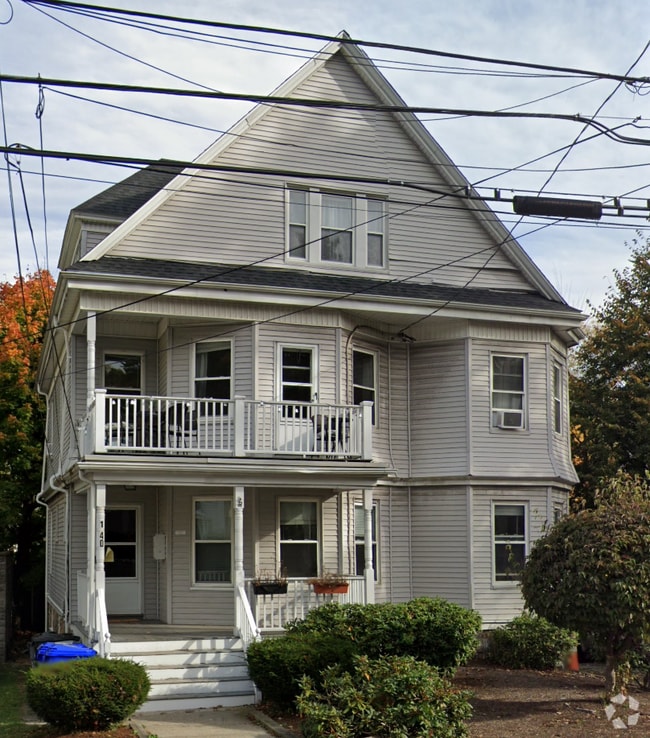 Building Photo - 140 Brooks St