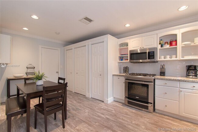 Foto del edificio - 1333 Dewey St