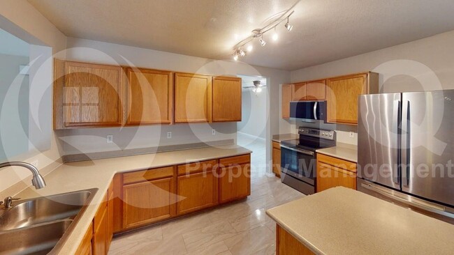 Building Photo - 4720 N 93rd Dr