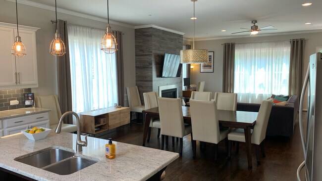 Foto del edificio - 955 Opelousas Way
