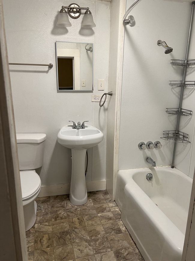 Bathroom - 149 Clarendon Ave