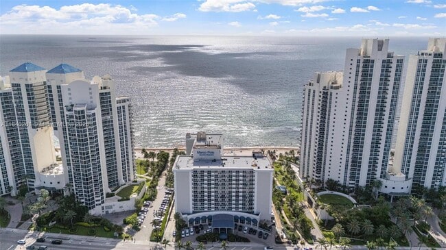 Building Photo - 19201 Collins Ave