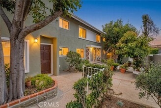 Building Photo - 16144 Sunset Blvd