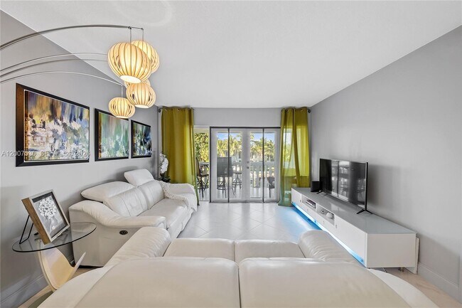 Foto del edificio - 470 Paradise Isle Blvd