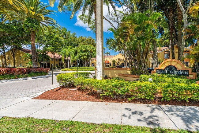 Building Photo - 1044 Coral Club Dr