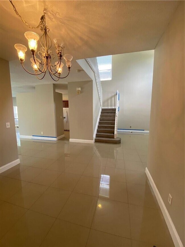 Building Photo - 4838 NW 58th Pl