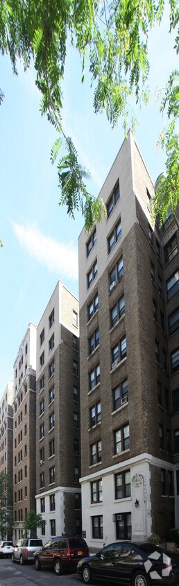 Foto principal - 419-421 W 119th St