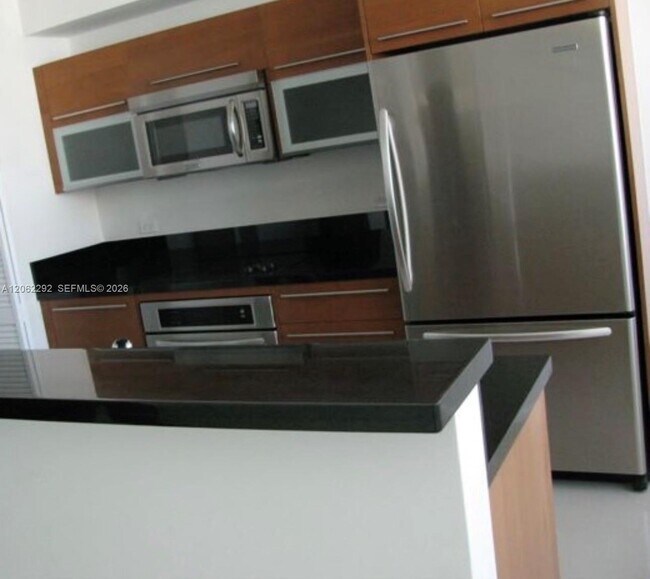 Foto del edificio - 244 Biscayne Blvd