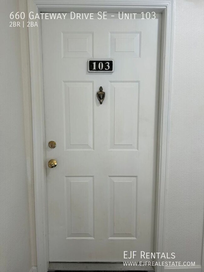 Foto del edificio - 660 Gateway Dr SE