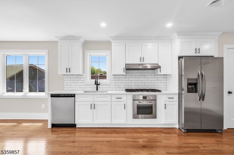 Foto principal - 162 Closter Dock Rd