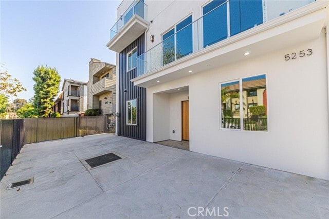 Foto del edificio - 5253 Agnes Ave