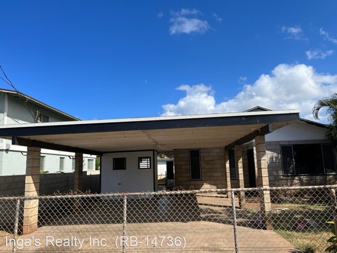 3 br, 2 bath House 87128 Maipela Street House Rental in Waianae, HI