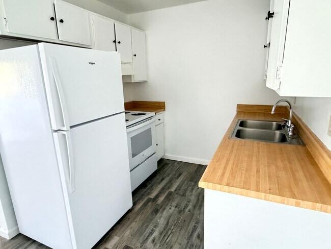 Building Photo - 2 Bedroom 1 Bath Apartment in Valdosta Georgia