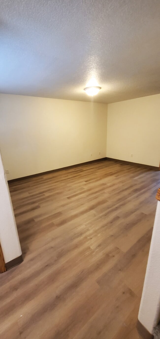 Living Room - 825 Maple St