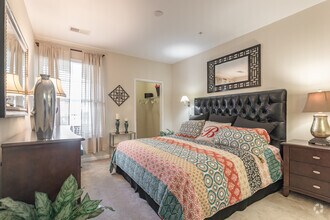 2BR,2BA,-1001SF The Peregrine - Falcon Creek