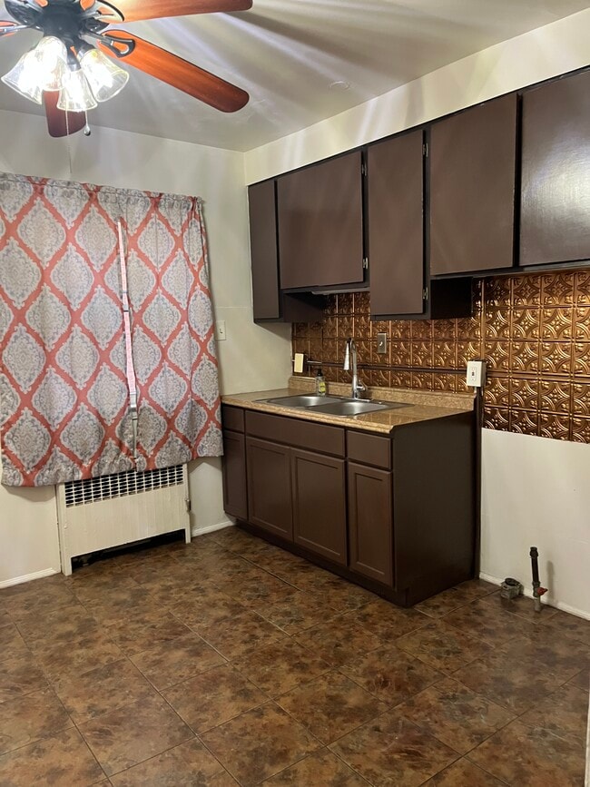 Foto del edificio - 1506 Chandler Ave