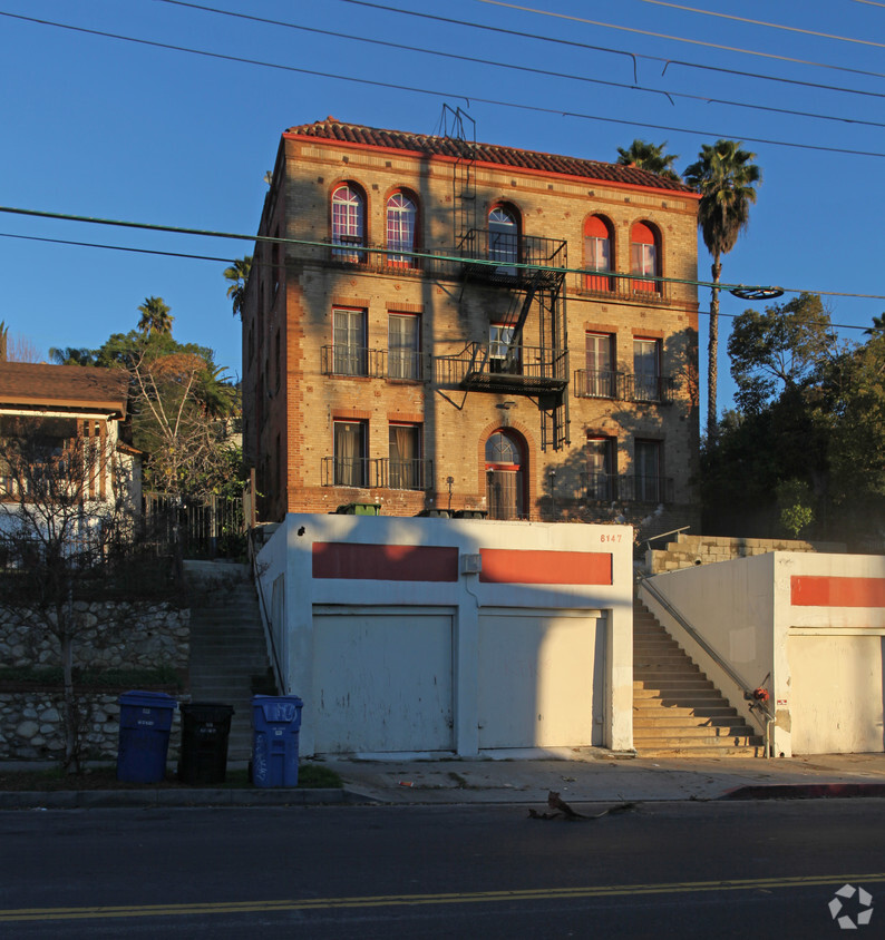 Primary Photo - 6147 Piedmont Ave