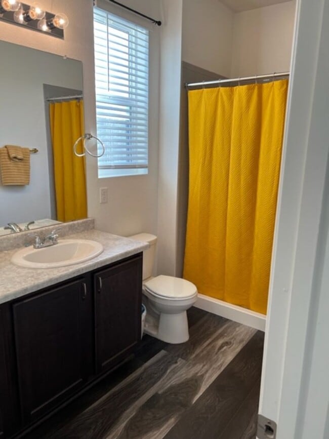 Building Photo - ALL PROSPECTIVE TENANTS MUST SUBMIT A $58 NON-REFUNDABLE APPLICATION FEE PER APPLICANT ONLINE AND...