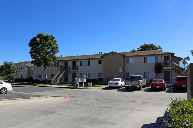 Building Photo - Alaquinas Apartments