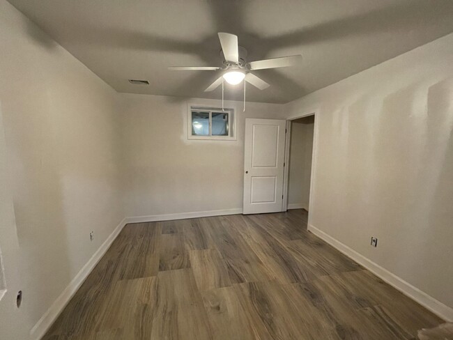 Building Photo - NEWLY RENOVATED HOME AVAILABLE AUGUST 1ST!...