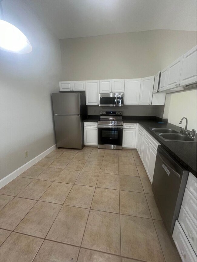 Kitchen - Brand new appliances - 2842 Stoneway Ln