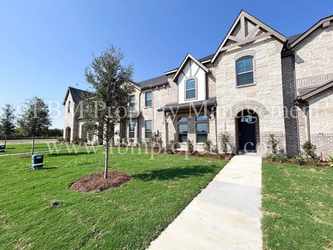 Foto principal - 1781 Ethereal Ln