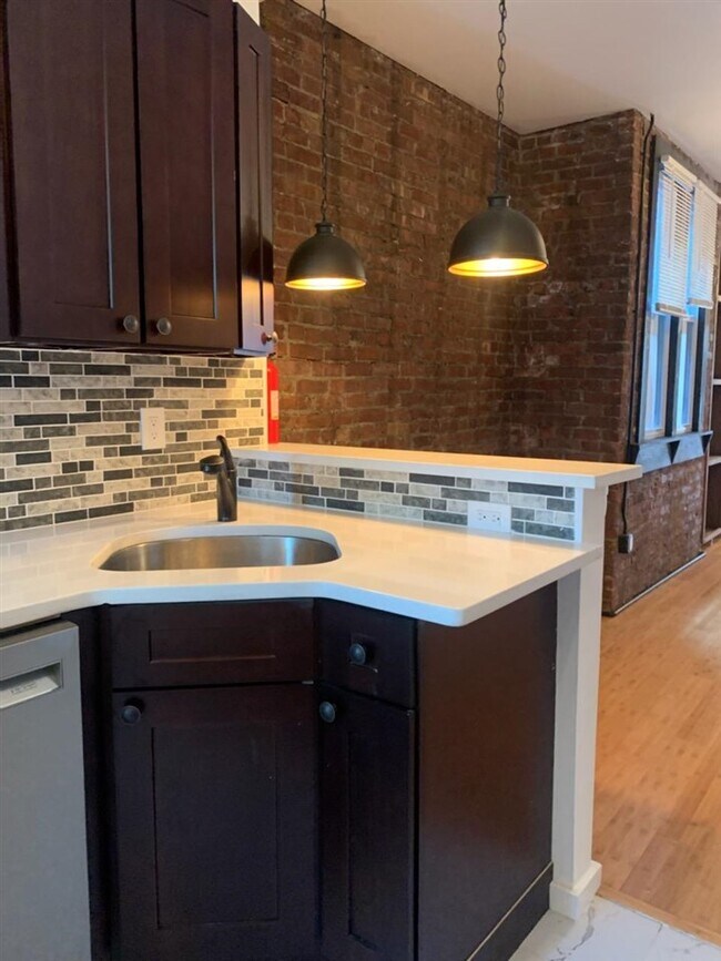 Building Photo - 2709 Bergenline Ave