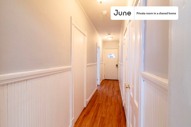 Foto del edificio - Room in Shared 3 bed/1 bath home