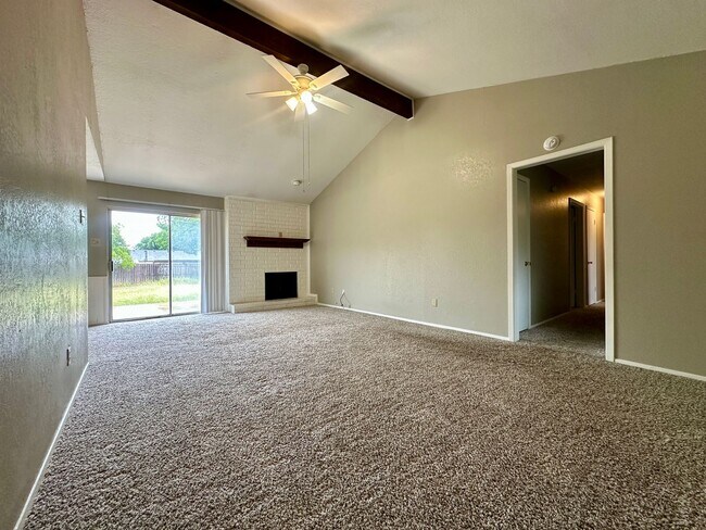 Foto del edificio - 148 Bowie Ln