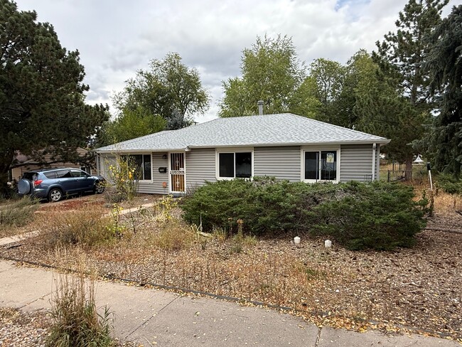 Building Photo - 2168 Pheasant Pl