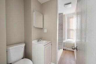 Building Photo - 22 Florence St