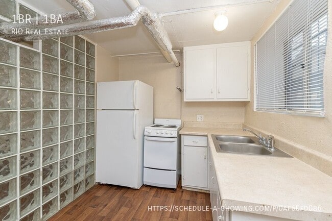 Foto del edificio - 1030 N Pearl St